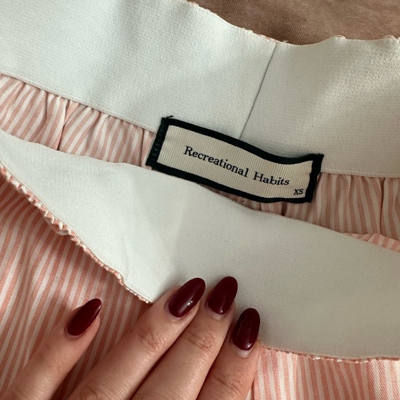 Recreational habits shorts - Picture 2 of 2